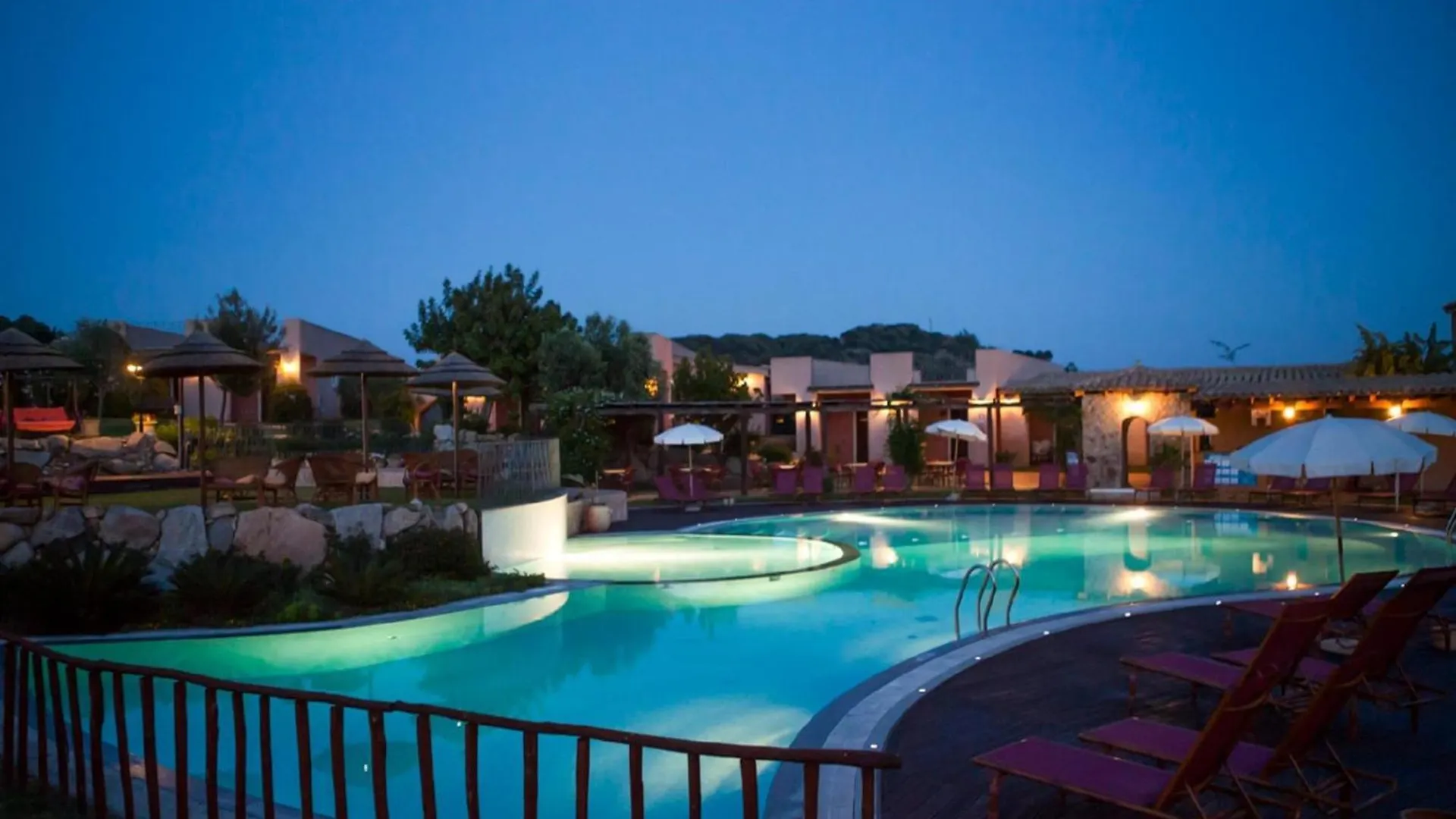 Apartment In Residence With Swimming Pool Villasimius